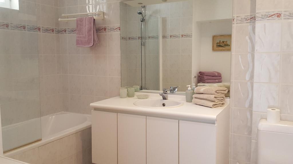 알레망엥프로방스 Domaine De Bertrandy B&B 외부 사진
