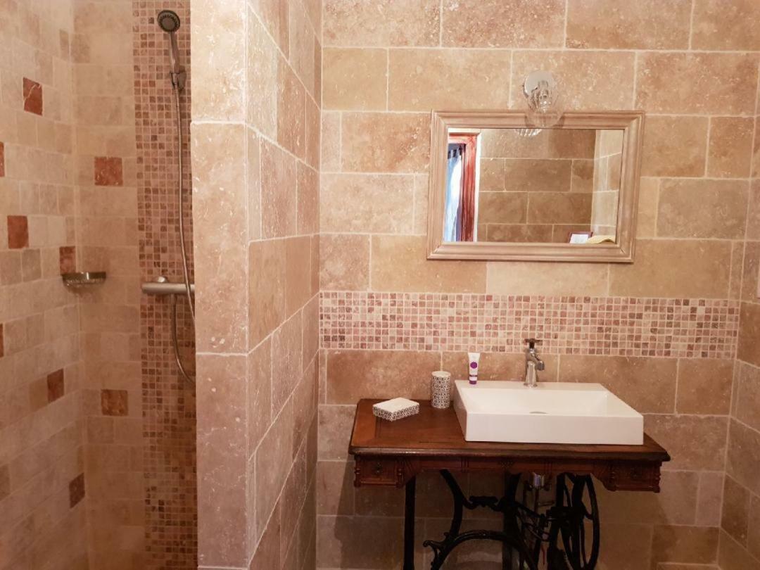 알레망엥프로방스 Domaine De Bertrandy B&B 외부 사진
